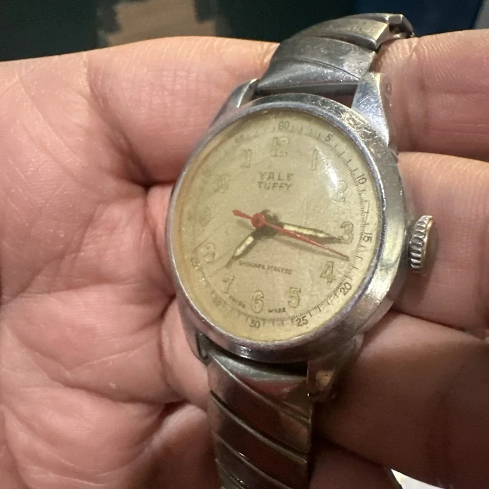 Working Vintage Yale Tuffy Men's Manual Wind Wrist Watch Silver Tone 33mm Fit 7